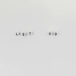 Abstract balance symbol for mental clarity